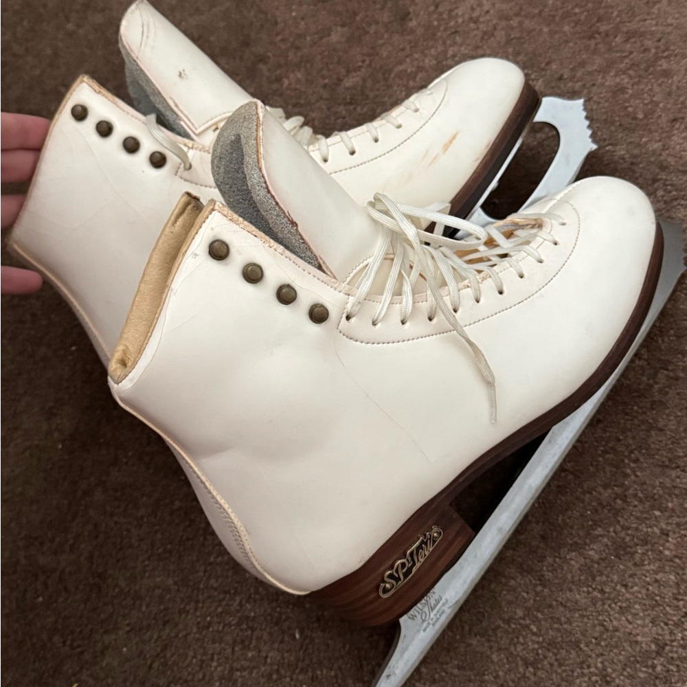 SP-Teri White Figure Skates